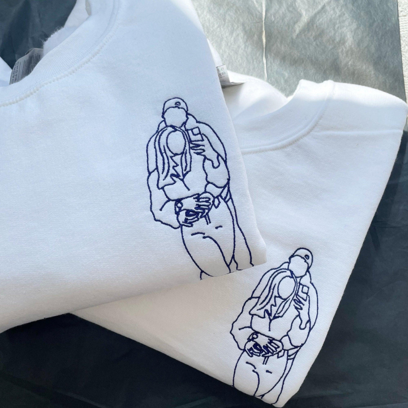 Personalizirana majica z dolgimi rokavi z vezenim obrisom para